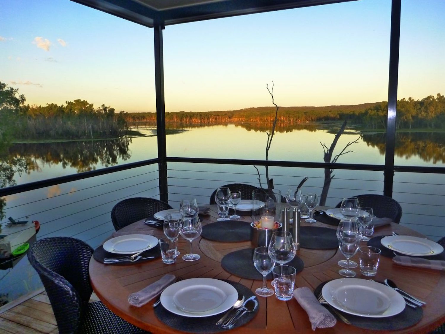 Lakeside Dining At Crystalbrook Lodge