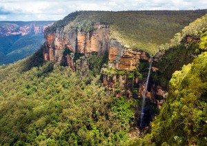 australia-blue-mountains-national-park-govetts-leap-lookout